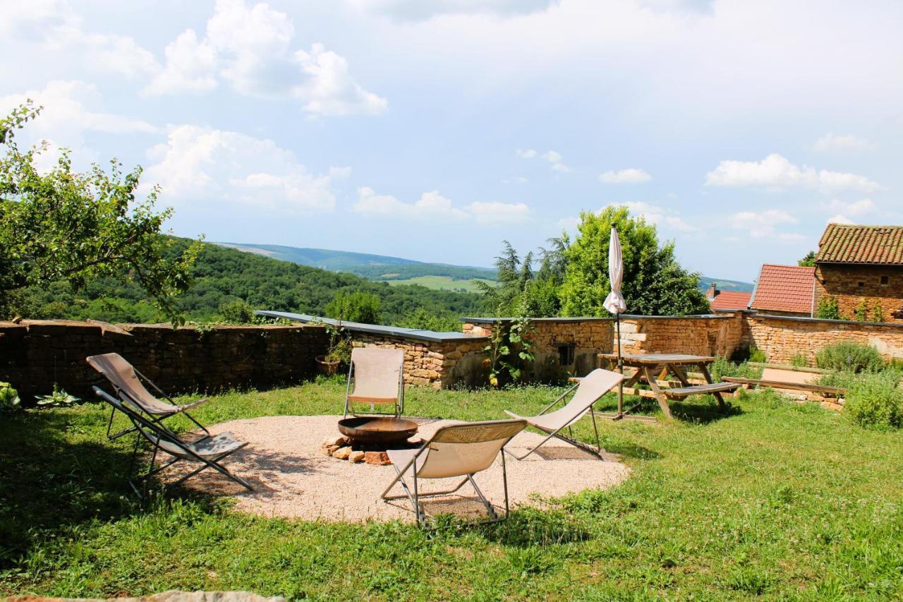 Le Clos Des Pierres Rouges Burgy Zewnętrze zdjęcie